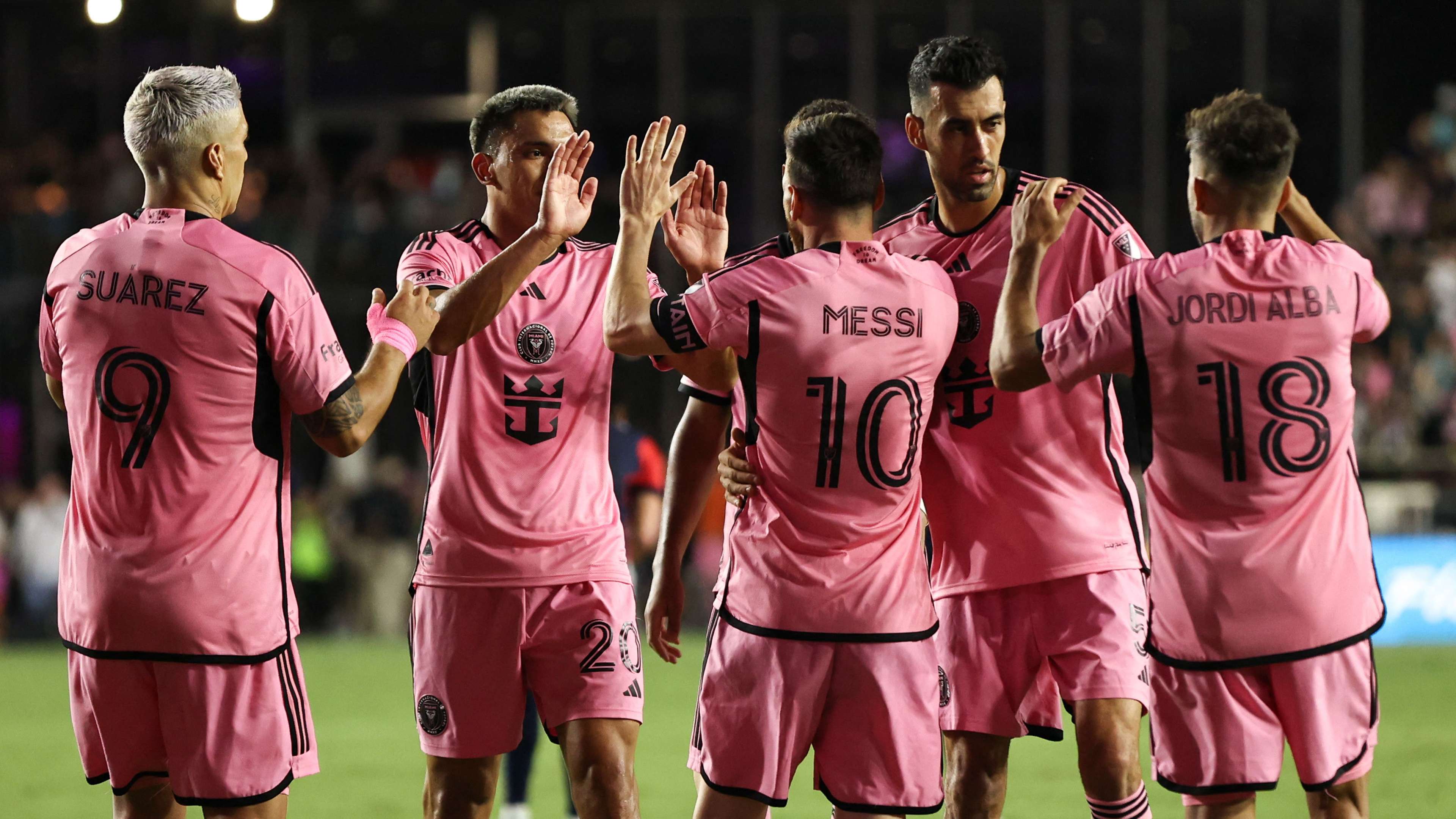 威少空篮失误后关键时刻三分犯规致全队失利惨败比赛葬送剧情再起波折